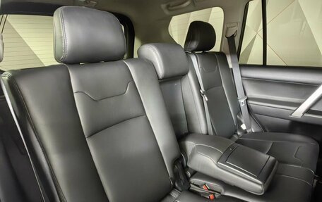 Toyota Land Cruiser Prado 150 рестайлинг 2, 2019 год, 4 699 900 рублей, 17 фотография