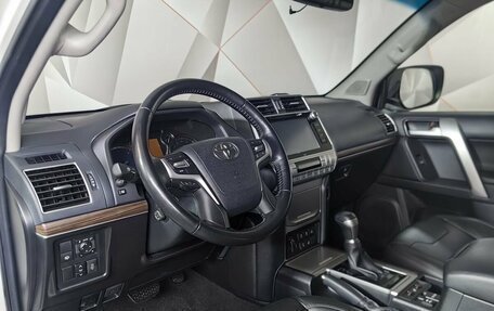 Toyota Land Cruiser Prado 150 рестайлинг 2, 2019 год, 4 699 900 рублей, 19 фотография