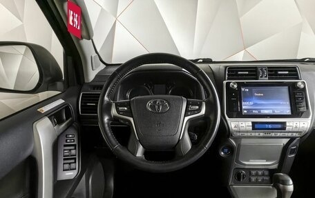 Toyota Land Cruiser Prado 150 рестайлинг 2, 2019 год, 4 699 900 рублей, 20 фотография