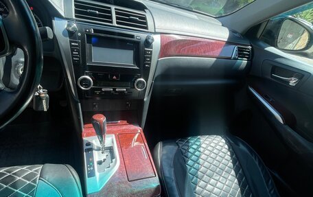 Toyota Camry, 2013 год, 1 700 000 рублей, 10 фотография