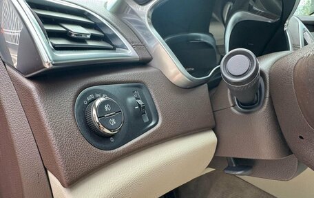 Cadillac SRX II рестайлинг, 2014 год, 1 490 000 рублей, 9 фотография