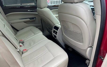 Cadillac SRX II рестайлинг, 2014 год, 1 490 000 рублей, 17 фотография