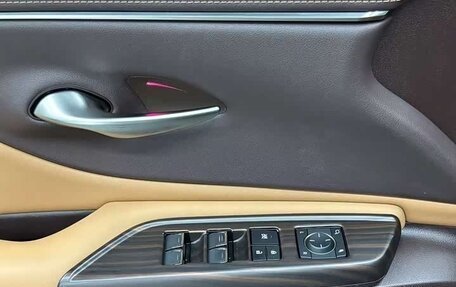 Lexus ES VII, 2020 год, 2 864 000 рублей, 5 фотография