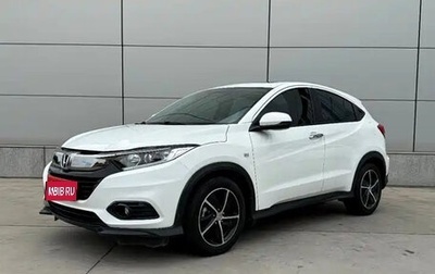 Honda Vezel, 2021 год, 1 620 000 рублей, 1 фотография