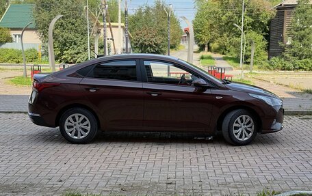Hyundai Solaris II рестайлинг, 2022 год, 1 480 000 рублей, 4 фотография