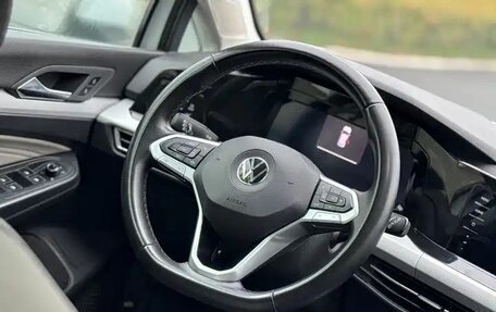 Volkswagen Golf VIII, 2021 год, 1 590 000 рублей, 12 фотография