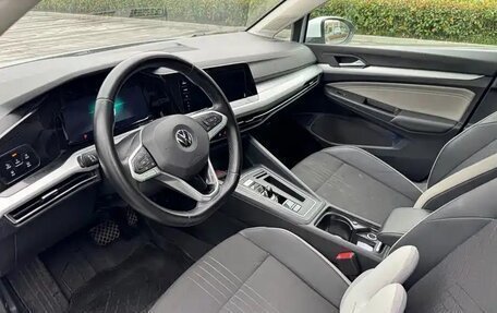 Volkswagen Golf VIII, 2021 год, 1 590 000 рублей, 8 фотография
