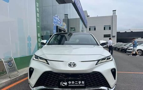 Toyota Venza, 2023 год, 2 995 000 рублей, 2 фотография