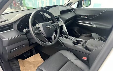 Toyota Venza, 2023 год, 2 995 000 рублей, 9 фотография