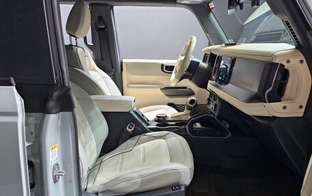 Ford Bronco, 2022 год, 5 640 015 рублей, 9 фотография