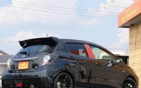 Toyota Vitz, 2020 год, 1 050 000 рублей, 5 фотография