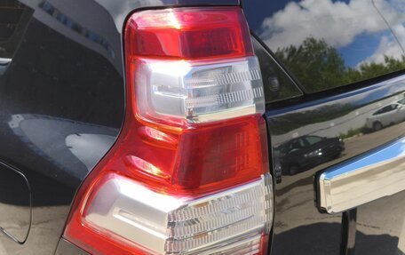Toyota Land Cruiser Prado 150 рестайлинг 2, 2014 год, 3 350 000 рублей, 18 фотография