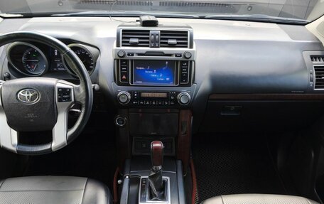 Toyota Land Cruiser Prado 150 рестайлинг 2, 2014 год, 3 350 000 рублей, 14 фотография