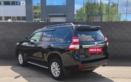 Toyota Land Cruiser Prado 150 рестайлинг 2, 2014 год, 3 350 000 рублей, 7 фотография