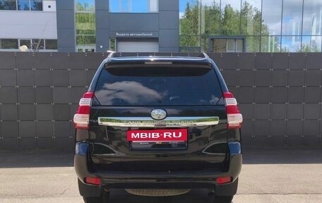Toyota Land Cruiser Prado 150 рестайлинг 2, 2014 год, 3 350 000 рублей, 6 фотография