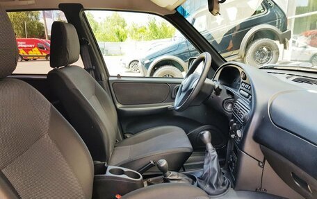 Chevrolet Niva I рестайлинг, 2018 год, 795 000 рублей, 9 фотография