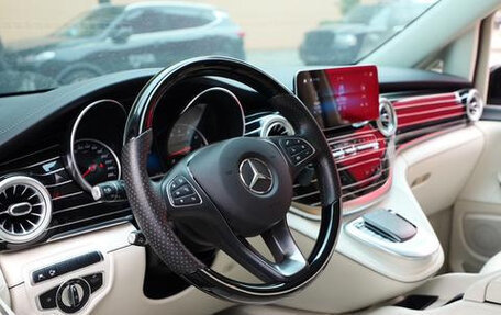 Mercedes-Benz V-Класс, 2021 год, 5 490 000 рублей, 5 фотография