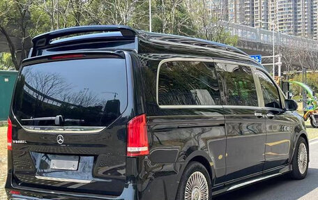 Mercedes-Benz V-Класс, 2021 год, 5 490 000 рублей, 3 фотография
