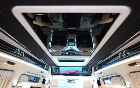 Mercedes-Benz V-Класс, 2021 год, 5 490 000 рублей, 6 фотография