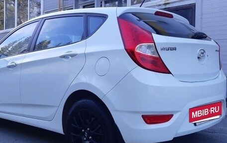 Hyundai Solaris II рестайлинг, 2012 год, 920 000 рублей, 4 фотография
