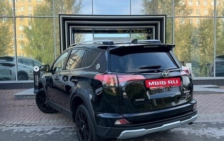 Toyota RAV4, 2017 год, 2 680 000 рублей, 8 фотография