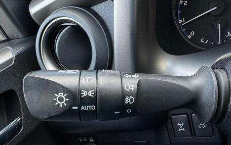 Toyota RAV4, 2017 год, 2 680 000 рублей, 25 фотография