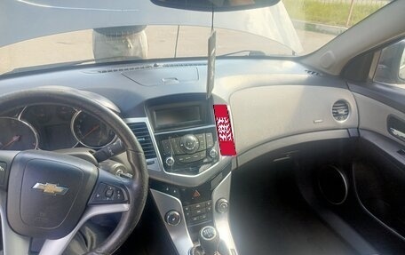 Chevrolet Cruze II, 2011 год, 500 000 рублей, 12 фотография