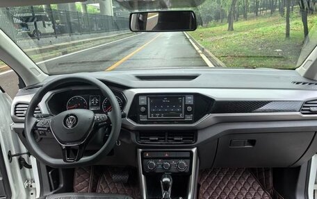 Volkswagen T-Roc I, 2020 год, 1 300 000 рублей, 7 фотография