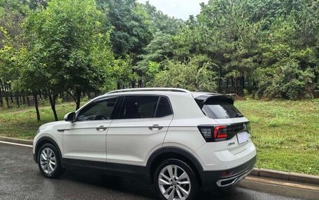 Volkswagen T-Roc I, 2020 год, 1 300 000 рублей, 3 фотография