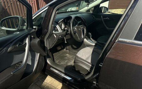 Opel Astra J, 2013 год, 830 000 рублей, 10 фотография