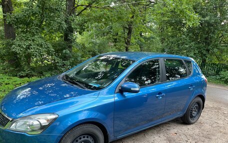 KIA cee'd I рестайлинг, 2010 год, 800 000 рублей, 1 фотография