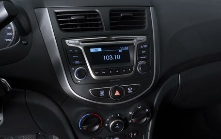 Hyundai Solaris II рестайлинг, 2016 год, 994 000 рублей, 12 фотография