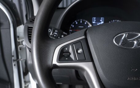 Hyundai Solaris II рестайлинг, 2016 год, 994 000 рублей, 16 фотография