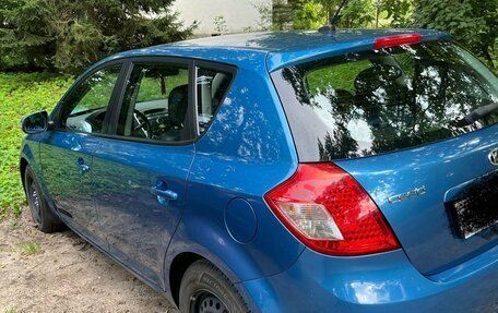 KIA cee'd I рестайлинг, 2010 год, 800 000 рублей, 8 фотография