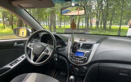 Hyundai Solaris II рестайлинг, 2011 год, 849 000 рублей, 10 фотография