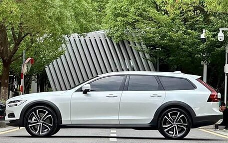 Volvo V90 Cross Country I рестайлинг, 2021 год, 3 480 000 рублей, 3 фотография