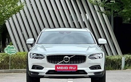 Volvo V90 Cross Country I рестайлинг, 2021 год, 3 480 000 рублей, 2 фотография