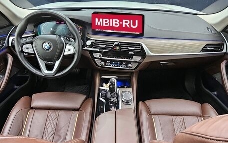BMW 5 серия, 2022 год, 3 210 000 рублей, 13 фотография