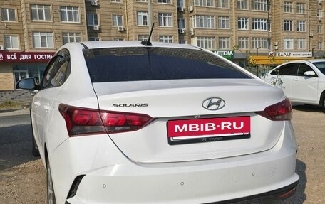Hyundai Solaris II рестайлинг, 2021 год, 1 600 000 рублей, 3 фотография