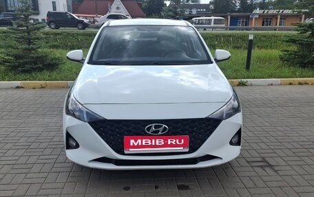 Hyundai Solaris II рестайлинг, 2020 год, 1 295 000 рублей, 2 фотография