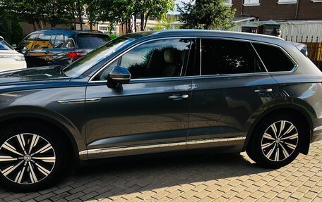 Volkswagen Touareg III, 2019 год, 5 000 000 рублей, 5 фотография