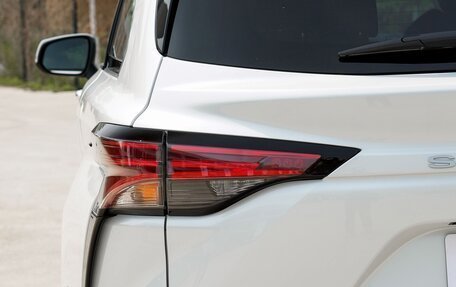 Toyota Sienna, 2022 год, 3 250 000 рублей, 12 фотография