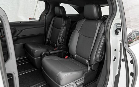 Toyota Sienna, 2022 год, 3 250 000 рублей, 35 фотография