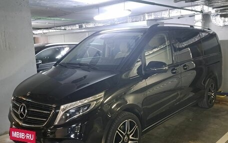 Mercedes-Benz V-Класс, 2019 год, 6 500 000 рублей, 16 фотография