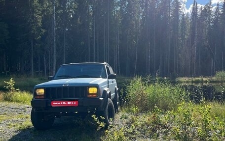 Jeep Cherokee, 1984 год, 680 000 рублей, 1 фотография