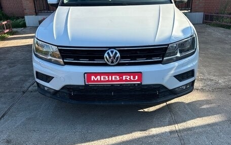 Volkswagen Tiguan II, 2020 год, 2 500 000 рублей, 1 фотография
