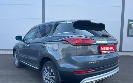 Geely Atlas, 2022 год, 1 853 000 рублей, 3 фотография