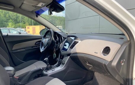 Chevrolet Cruze II, 2011 год, 600 000 рублей, 13 фотография