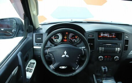 Mitsubishi Pajero IV, 2014 год, 2 450 000 рублей, 13 фотография