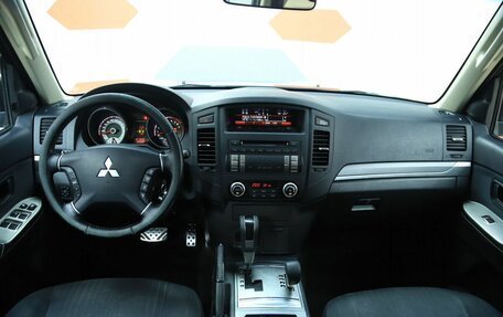 Mitsubishi Pajero IV, 2014 год, 2 450 000 рублей, 12 фотография